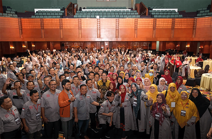 Presidensial Summit Genpro 2022 'Meningkatkan Peluang Bisnis Pariwisata dan Ekonomi Kreatif Daerah Pasca Pandemi' di Bidakara.