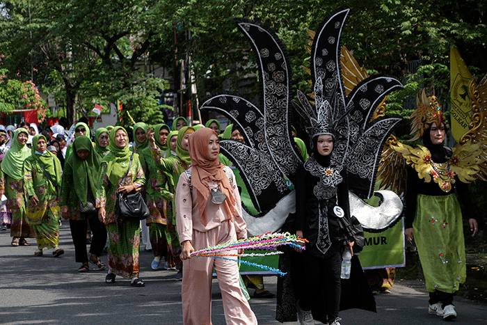 Ribuan Santri Ikuti Karnaval Hari Santri Di Semarang