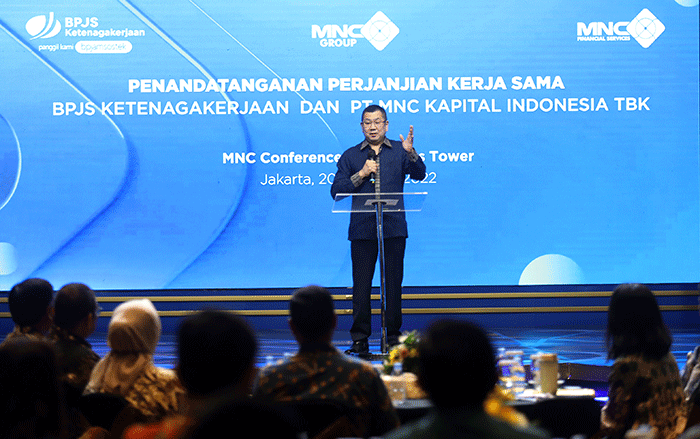 Penandatanganan perjanjian kerja sama BPJS Ketenagakerjaan dan PT MNC Teknologi Nusantara di Jakarta, Kamis (20/10/2022).