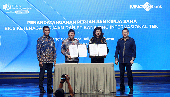 Penandatanganan perjanjian kerja sama BPJS Ketenagakerjaan dan PT MNC Teknologi Nusantara di Jakarta, Kamis (20/10/2022).
