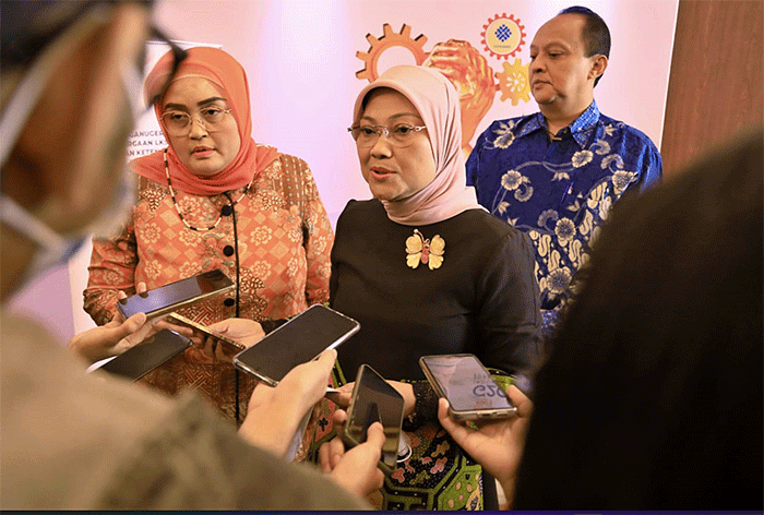 Menteri Ketenagakerjaan Ida Fauziyah memberikan paparannya saat acara LKS Bipartit Awards Tahun 2022 di Jakarta, Kamis (20/10/2022).