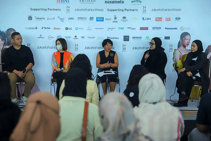 Konferensi pers Jakarta Fashion Week (JFW) 2023 di Pondok Indah Mall (PIM) 3, Jakarta Selatan, Senin (24/10/2022).