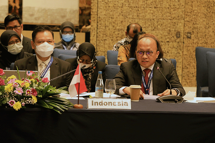Pertemuan Pejabat Tingkat Senior Bidang Ketenagakerjaan ASEAN (Senior Labour Officials Meeting / SLOM) di Filipina, Selasa (25/10/2022).