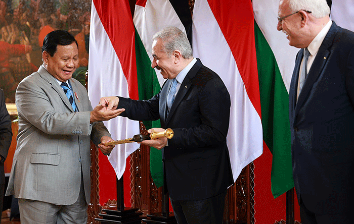 Menteri Pertahanan Prabowo Subianto menerima kunjungan resmi Perdana Menteri Palestina Mohammed Ibrahim Shtayyeh di Kementerian Pertahanan.