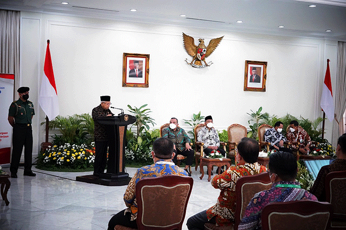 Penghargaan Jaminan Sosial Ketenagakerjaan (Paritrana Award) Tahun 2022, di Jakarta, Kamis (27/10/2022).