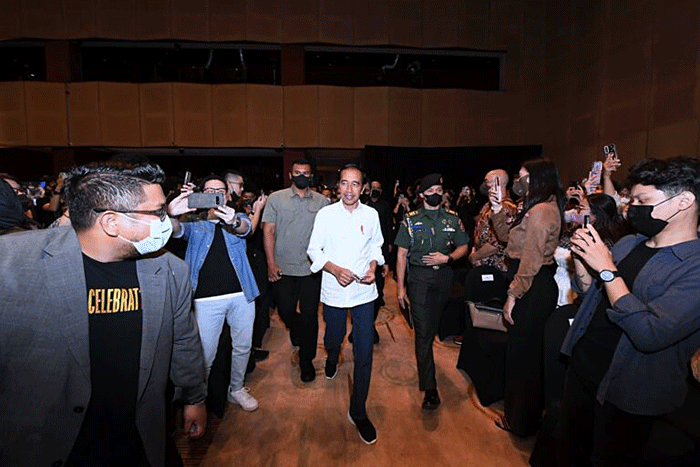 Presiden Joko Widodo meluncurkan platform digital berbasis interaksi sosial di dunia virtual bernama “Jagat Nusantara”.