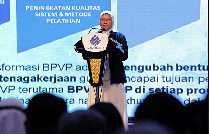 Menteri Ketenagakerjaan Ida Fauziyah saat menghadiri acara Job Fair Nasional 2022 di Jakarta Convention Center (JCC), Senayan, Minggu (30/10/2022).