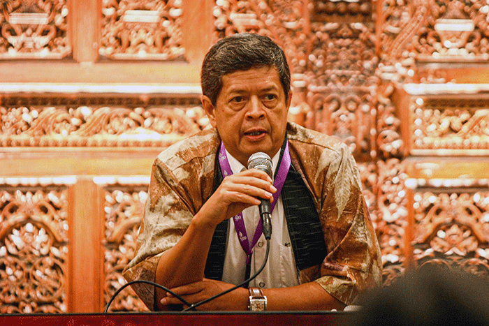 Co-chairs Music 20 (M20) Triawan Munaf, Ketua Panitia M20 Tantowi Yahya, Candra Darusman dan Kadri Mohamad berfoto usai memberikan keterangan pers di TMII.