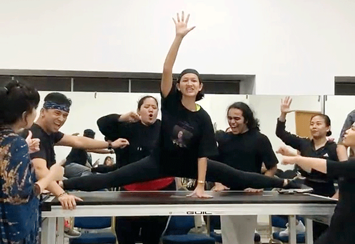 TEMAN Musicals (Teater Musikal Nusantara) bekerja sama dengan Ciputra Artpreneur akan menyelenggarakan pementasan bertajuk “RENT: The Musical”.
