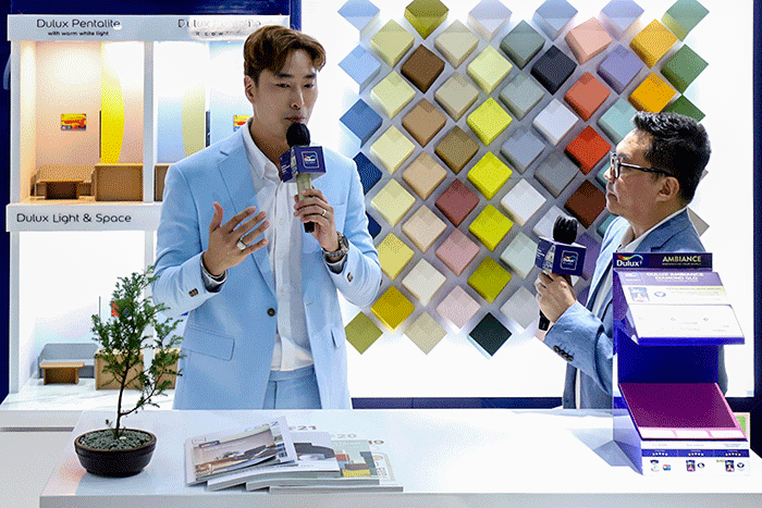 Peresmian Dulux Experience Store terbaru yang bertujuan untuk lebih memfasilitasi pelanggan dalam menemukan warna cat sesuai dengan kebutuhan.