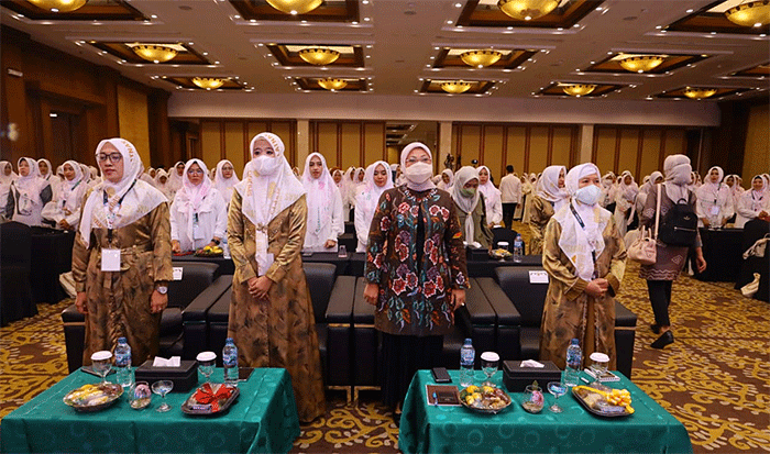 Menteri Ketenagakerjaan Ida Fauziyah memberikan paparannya saat acara Silaturahim Nasional ke-3 Bu Nyai Nusantara di Semarang, Jawa Tengah, Senin (7/11/2022).