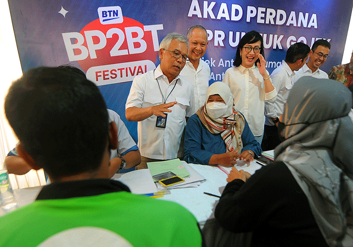 Akad Perdana KPR untuk Gojek di Perumahan Semesta Jeruk Sawit Perumnas, Karanganyar, Jawa Tengah, Selasa (8/11/2022).