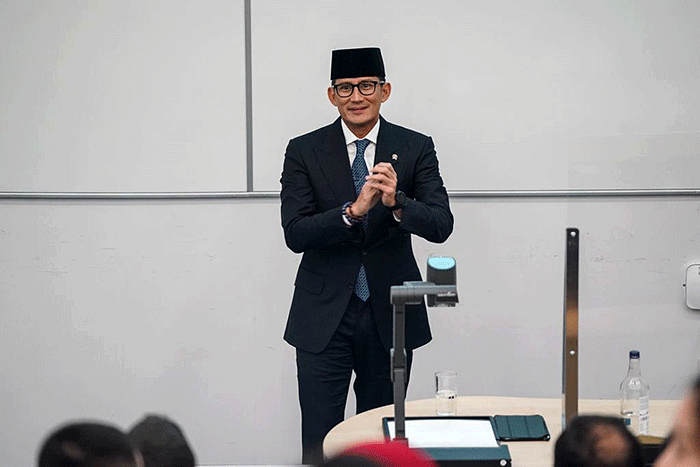 Menparekraf Sandiaga Salahuddin Uno menjadi pembicara dalam forum Kuliah Eksklusif di University of Surrey, London, Inggris, Selasa (8/11/2022).