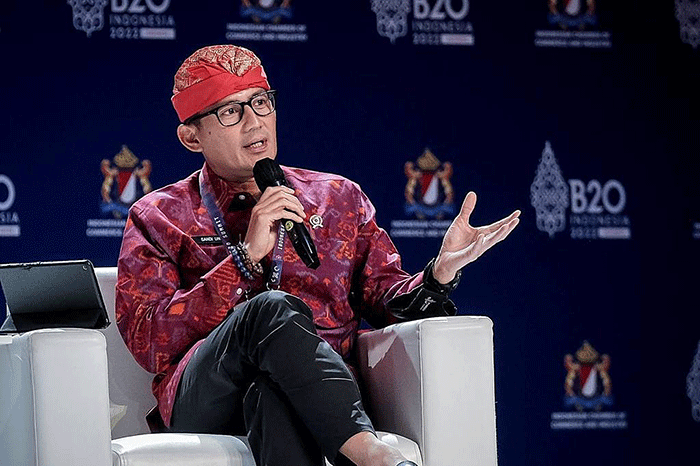 Sandiaga Salahuddin Uno turut hadir sekaligus memberikan materi terkait update kebangkitan sektor parekraf Indonesia dalam forum Business 20 (B20).