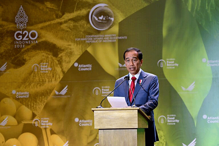 Presiden Joko Widodo menerima penghargaan Global Citizen Award dari Atlantic Council dalam acara Global Food Security Forum.