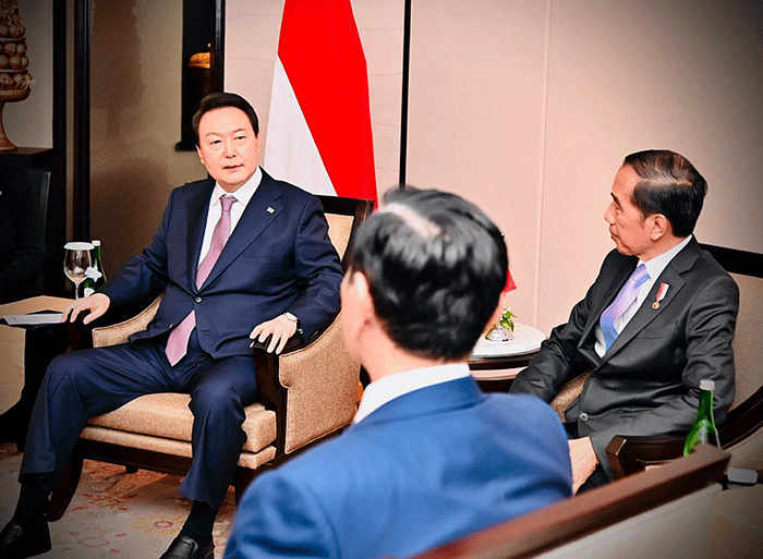 Di sela-sela acara B20, Presiden Joko Widodo menghadiri pertemuan dengan para pengusaha Republik Korea di Bali Nusa Dua Convention Center (BNDCC).