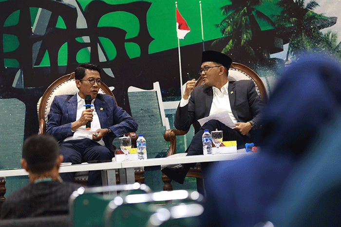 Diskusi Dialektika Demokrasi di Media Center, Kompleks Parlemen MPR/DPR-DPD, Senayan di Jakarta, Kamis (17/11/2022).