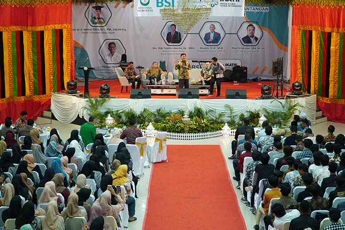Kegiatan ini merupakan salah satu program literasi yang bertajuk BSI Mengajar yang dilaksanakan Bank Syariah Indonesia.