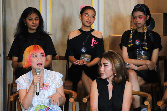 Dalam kegiatan Thailand Fashion Week SPRING-SUMMER'23 ini ISWI Fashion Academy berpartisipasi dalam 2 slot.