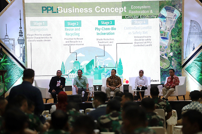 Diskusi bertajuk Agen Perubahan Sebagai Penggerak Restorasi Ekosistem di Aula Sudirman Markas Kodam Jaya, Jakarta, Selasa (22/11/2022).