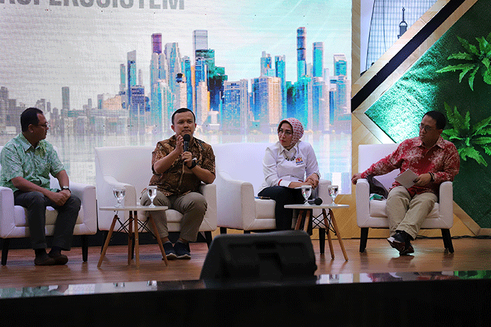 Diskusi bertajuk Agen Perubahan Sebagai Penggerak Restorasi Ekosistem di Aula Sudirman Markas Kodam Jaya, Jakarta, Selasa (22/11/2022).
