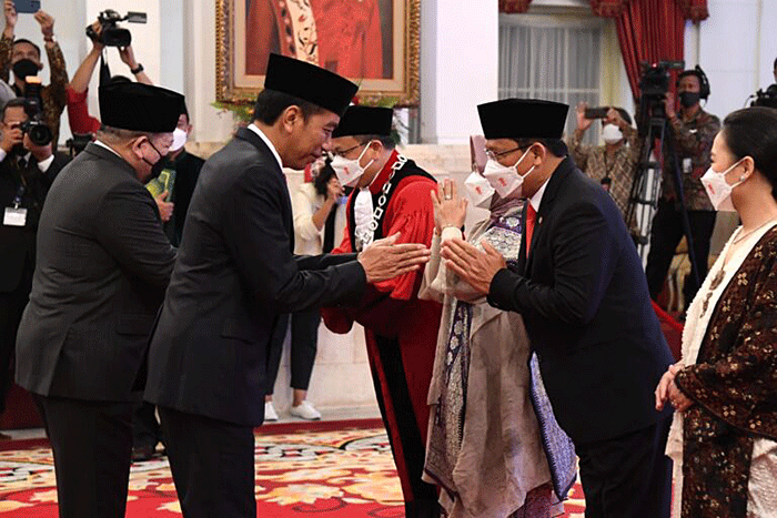 Presiden Jokowi melantik Muhamad Mardiono sebagai Utusan Khusus Presiden Bidang Kerja Sama Pengentasan Kemiskinan dan Ketahanan Pangan di Istana Negara.