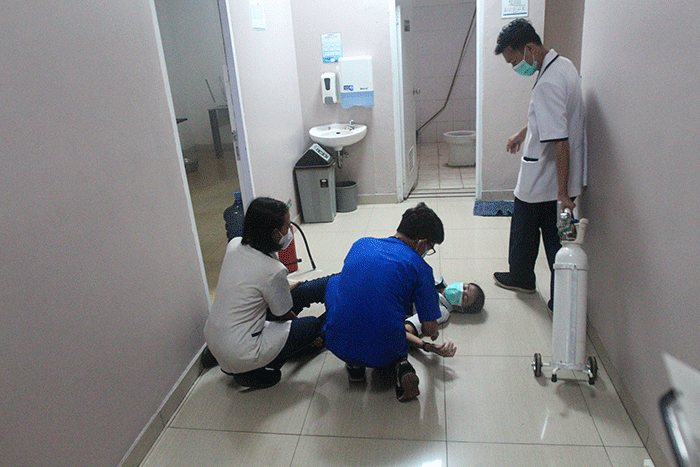 Simulasi penanganan bencana gempa dan kebakaran, Lippo Village, Karawaci, Tangerang, Banten, Jumat (25/11/2022).