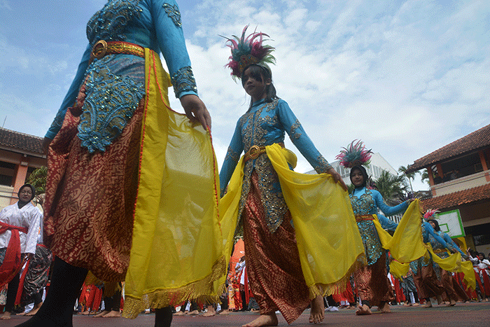 Beragam atraksi kesenian tradisional hingga modern meramaikan kegiatan Festival Dies Natalis SMP Negeri 27 Semarang, Jawa Tengah, Minggu (27/11/2022).