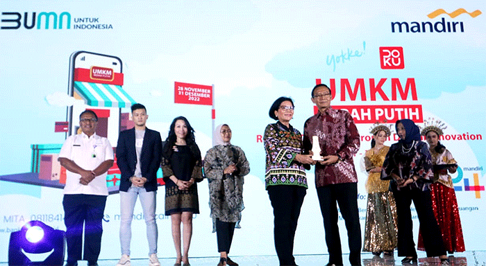 Bazar UMKM Merah Putih 2022 di Jakarta, Selasa (29/12/2022).
