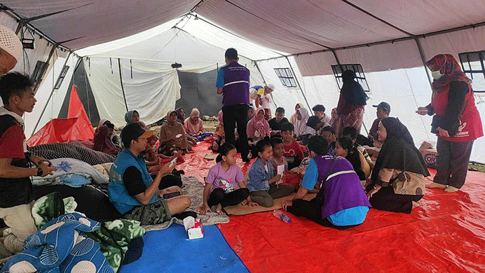 Meskipun komando telah diberikan kepada pemda Kabupaten Cianjur, BNPB, Basarnas, BMKG akan tetap memberikan dukungan pendampingan.