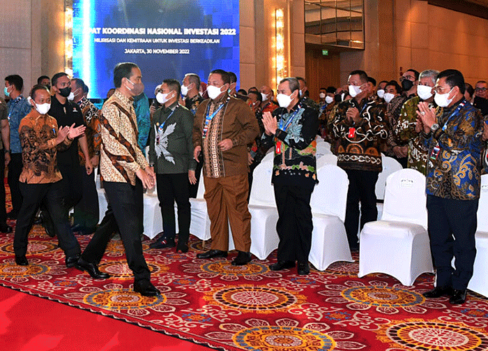 Presiden Jokowi memberikan sambutannya saat membuka Rapat Koordinasi Nasional (Rakornas) Investasi Tahun 2022 di Jakarta, Rabu (30/11/2022).