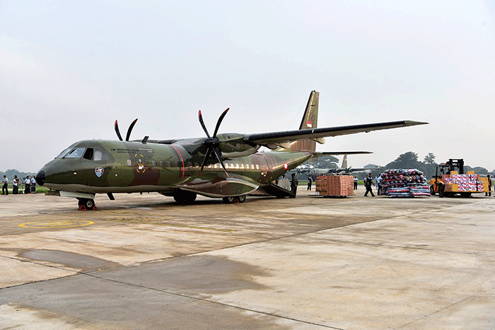 Respon TNI AU diwujudkan dengan pengiriman bantuan logistik kebutuhan sehari-hari yang diperlukan masyarakat terdampak erupsi Semeru.