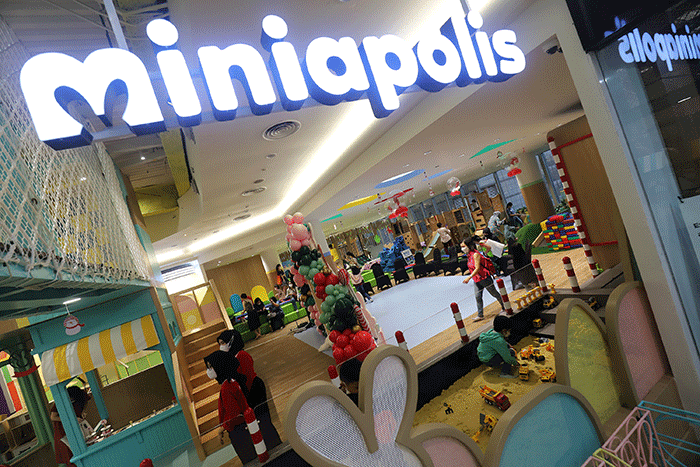 Pembukaan gerai Miniapolis di Plaza Indonesia, Jakarta Pusat, Jumat (9/12/2022).