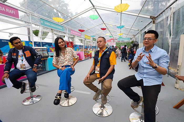 Talkshow teknologi Wirausaha Muda Mandiri (WMM) Fest 2022 di Plaza Barat Senayan, Gelora Bung Karno (GBK) Senayan, Jakarta, Jumat (9/12/2022).