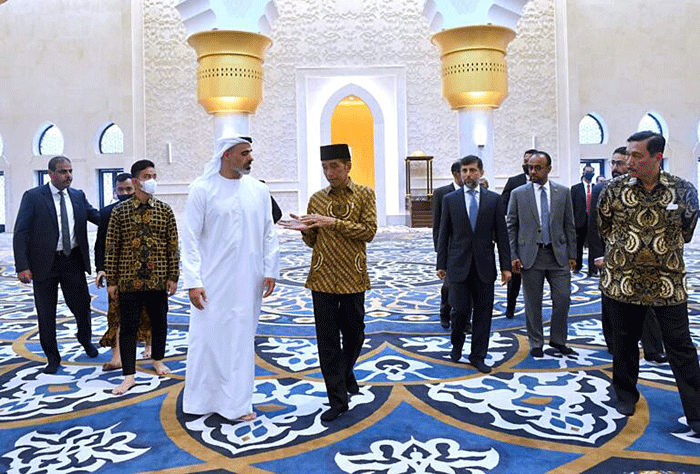 Presiden Joko Widodo menerima kedatangan Khalid bin Mohamed bin Zayed Al Nahyan, putra dari Presiden Persatuan Emirat Arab Mohamed bin Zayed Al Nahyan (MBZ).