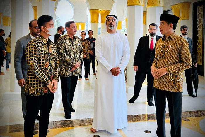 Presiden Joko Widodo menerima kedatangan Khalid bin Mohamed bin Zayed Al Nahyan, putra dari Presiden Persatuan Emirat Arab Mohamed bin Zayed Al Nahyan (MBZ).