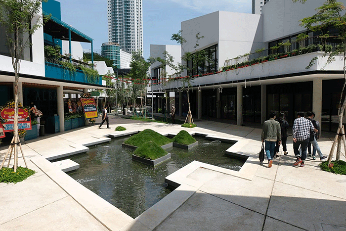 Suasana Green Lifestyle Retail di Jakarta, Selasa (13/12/2022).