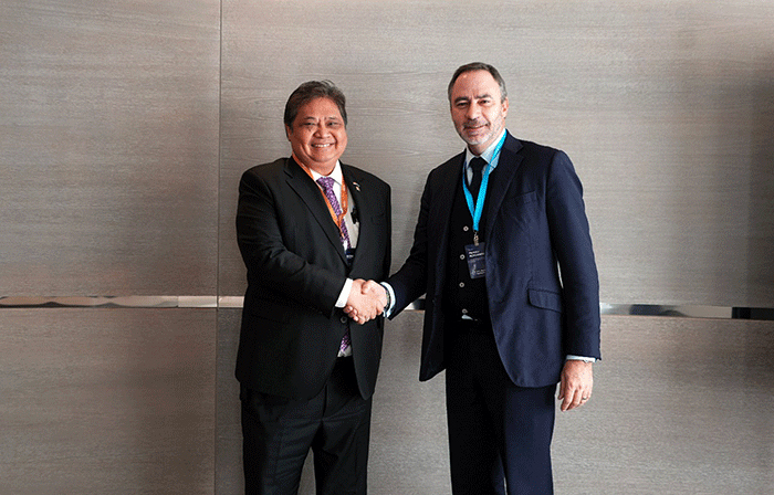Menteri Koordinator Bidang Perekonomian Airlangga Hartarto melakukan berbagai pertemuan bilateral, baik dengan Komisioner Uni Eropa, Menteri dari negara lain.