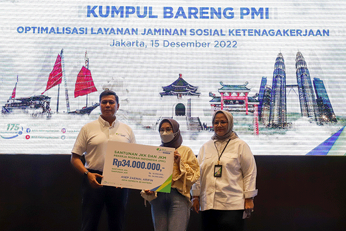 Pembukaan Rekeneing Massal Pekerja Migran Indonesia (PMI) di Plaza BP Jamsostek, Jakarta, Kamis (15/12/2022).