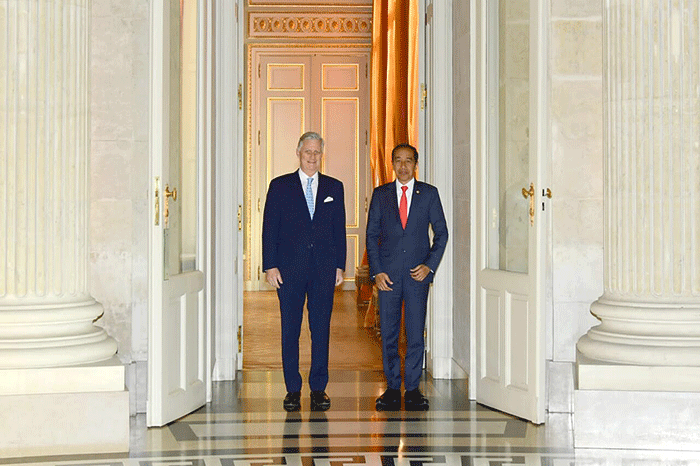 Presiden Joko Widodo melakukan pertemuan dengan Raja Belgia Philippe Leopold Louis Marie di Istana Laeken, Brussels, Rabu (14/12/2022).