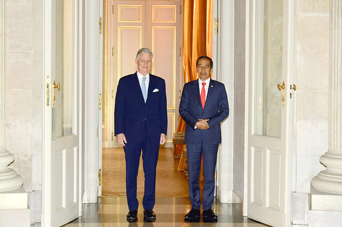 Presiden Joko Widodo melakukan pertemuan dengan Raja Belgia Philippe Leopold Louis Marie di Istana Laeken, Brussels, Rabu (14/12/2022).