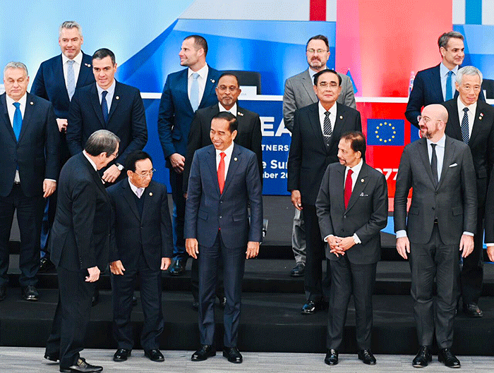 Presiden Joko Widodo menghadiri Konferensi Tingkat Tinggi (KTT) Peringatan 45 Tahun ASEAN-Uni Eropa di Gedung Europa, Brussels, Rabu (14/12/2022).