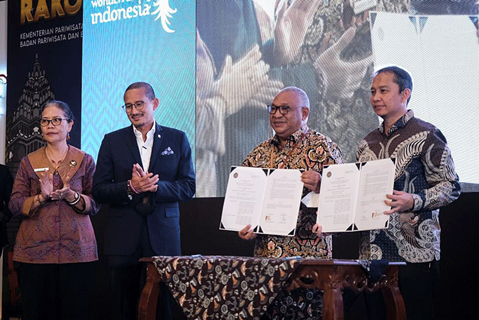 Menteri Pariwisata dan Ekonomi Kreatif (Menparekraf) Sandiaga Salahuddin Uno dan jajarannya menandatangani sejumlah nota kesepahaman bersama.