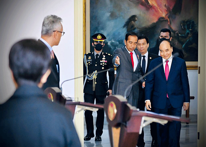 Presiden Joko Widodo menyambut kunjungan kenegaraan Presiden Republik Sosialis Vietnam Nguyễn Xuân Phúc, di Istana Kepresidenan Bogor, Jawa Barat.
