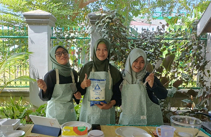 BCA kembali menghadirkan pelatihan dan webinar inspiratif yang dipersembahkan untuk Ibu-ibu Desa Wisata di berbagai daerah secara daring.