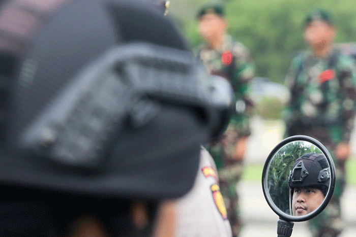 Panglima TNI Laksamana Yudo Margono dan Kapolri Jenderal Listyo Sigit Prabowo memimpin apel persiapan pengamanan Natal dan tahun baru 2023 di kawasan Monas.