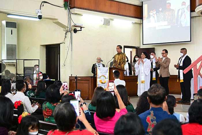 Presiden Joko Widodo mengunjungi sejumlah gereja yang ada di Kota Bogor, Minggu (25/12/2022).
