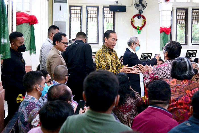 Presiden Joko Widodo mengunjungi sejumlah gereja yang ada di Kota Bogor, Minggu (25/12/2022).