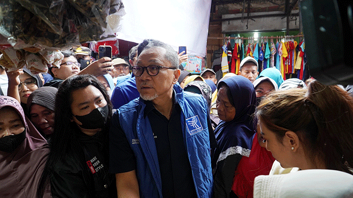 Menteri Perdagangan Zulkifli Hasan saat meninjau Pasar Natar di Kabupaten Lampung Selatan, Lampung, Rabu (28/12/2022).