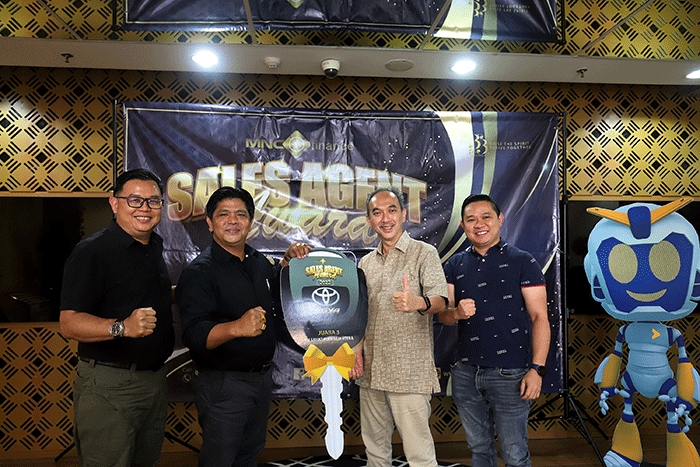 Penghargaan tahunan untuk para Top Elite Sales Agent di Jakarta, Jumat (6/1/2023).
